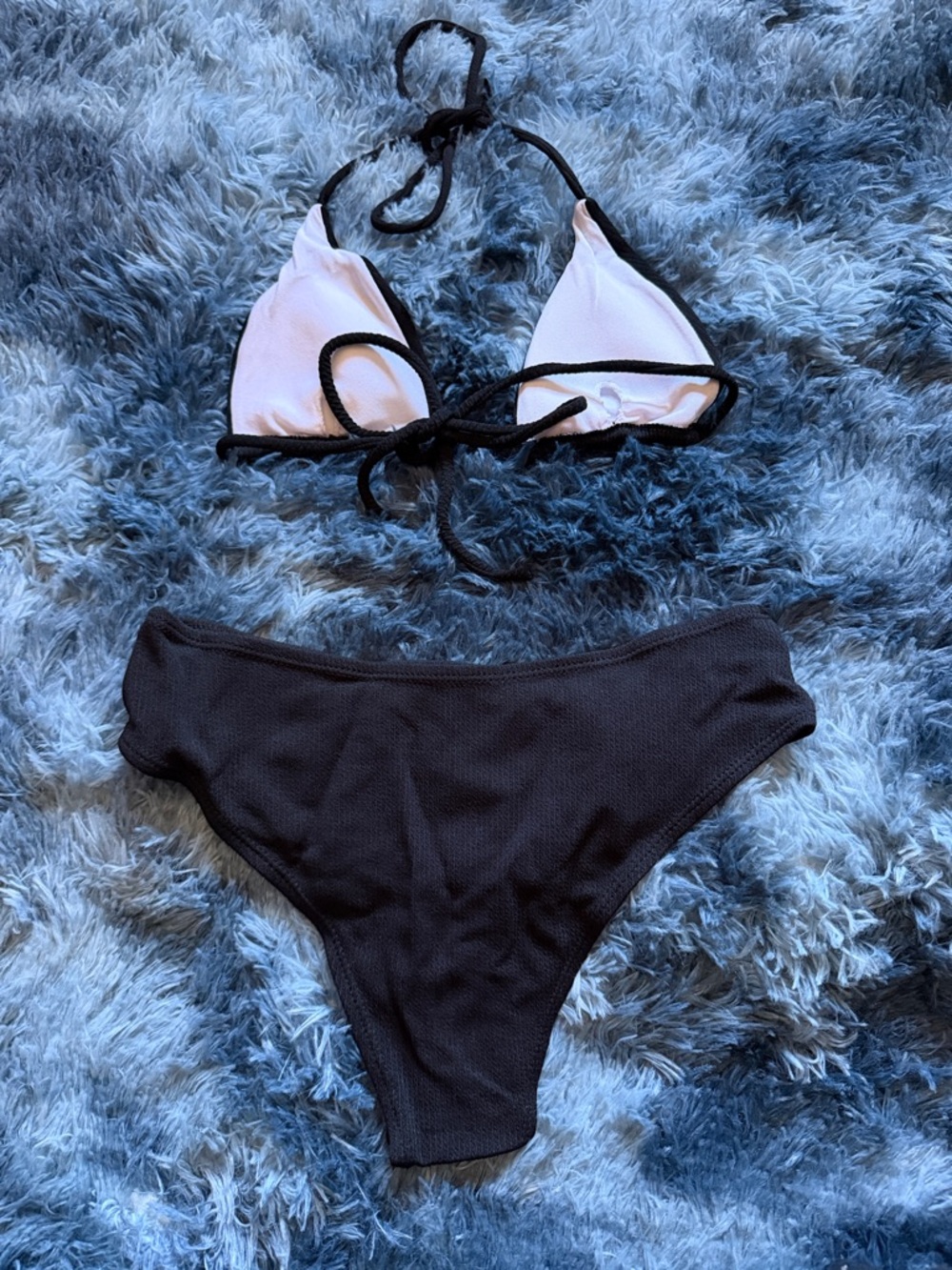 PrettyLittleThing Black Ribbed Triangle Bikini Set - Picture 2 of 2